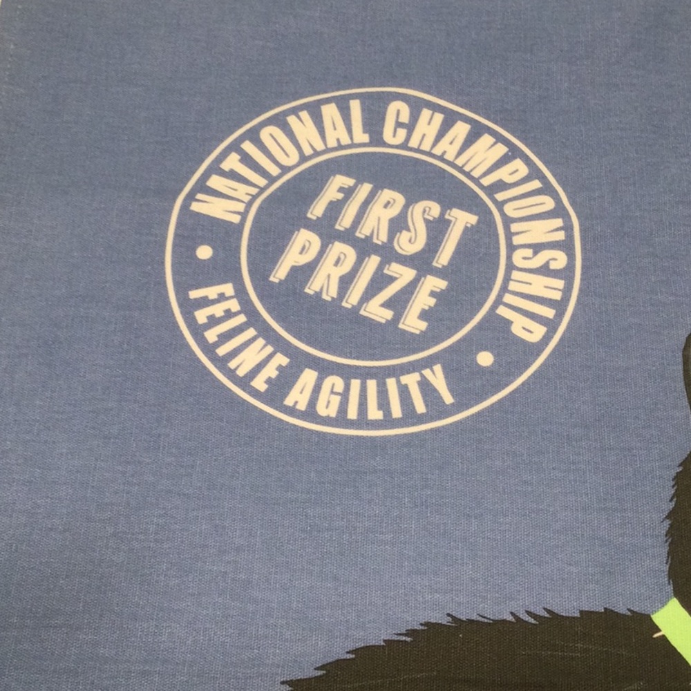 Feline Agility First Prize Cotton Linen Decor - Picture 3 of 4